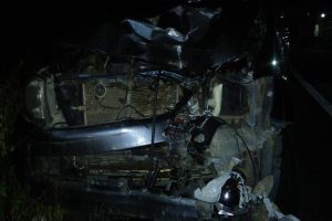 Acidente envolvendo quatro veículos na BR 020 em Tauá, deixa uma pessoa morta e outra ferida