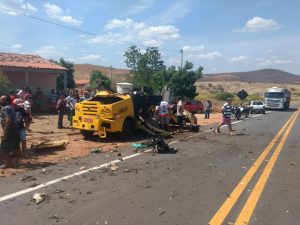 Quadrilha ataca e explode carro forte em Saboeiro