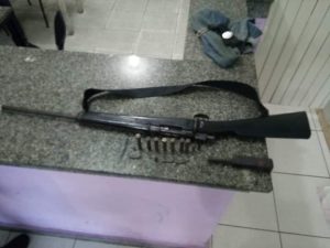 BPRaio apreende arma de fogo em Parambu