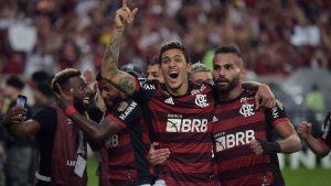 Flamengo vence Corinthians no Maracanã e está na semifinal da Libertadores