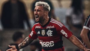 Flamengo vence clássico, implanta crise no Fluminense e avança às quartas da Copa do Brasil